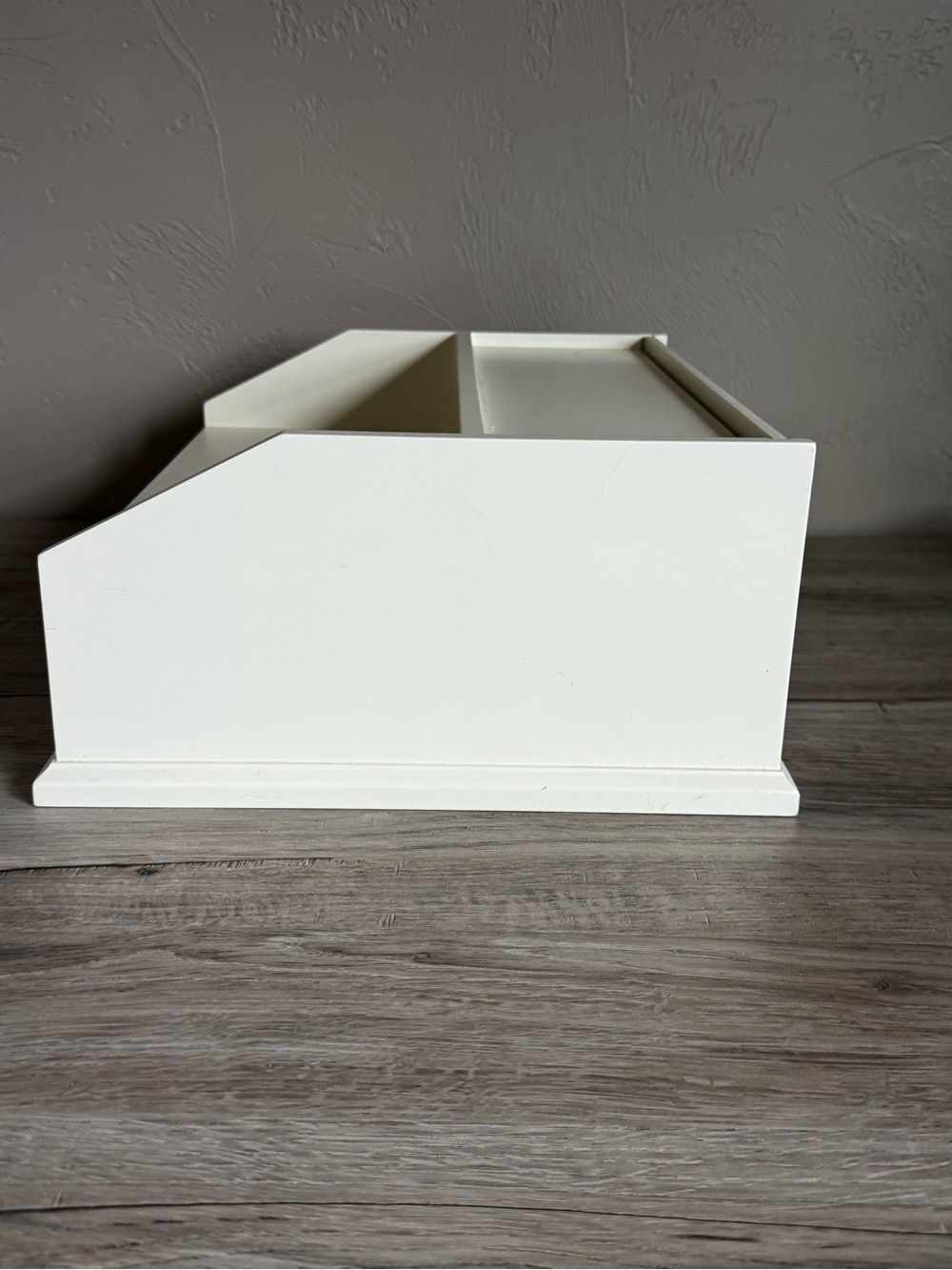 Pottery Barn Bedford Charging Station Desk Organizer White/Off White - Picture 3 of 12